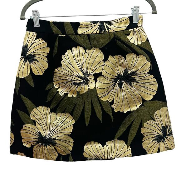 P.A.R.O.S.H. Black Gold Metallic Jacquard Pleated Mini Skirt Size Small - Picture 4 of 7